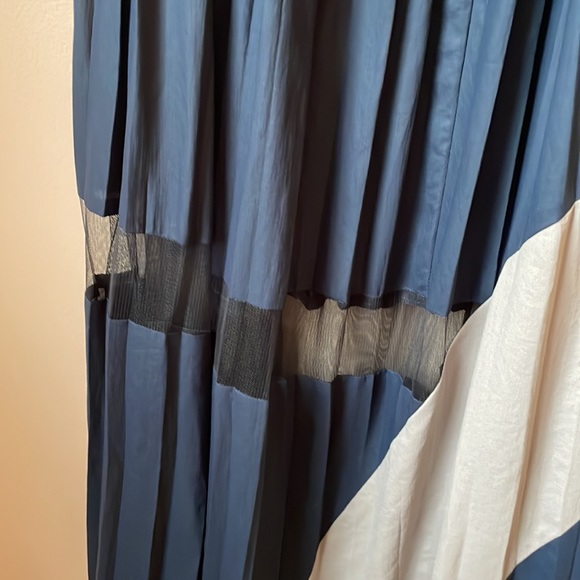 BCBG Runway Pleated Maxi Skirt - Picture 5 of 7